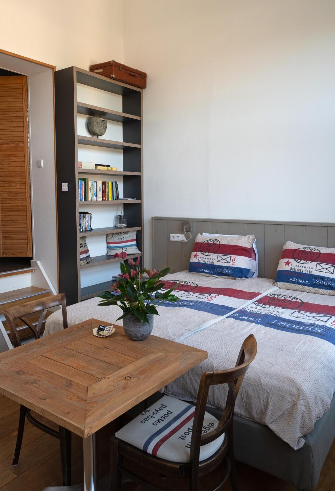 B&B Het Oude Postkantoor Ерсеке Экстерьер фото