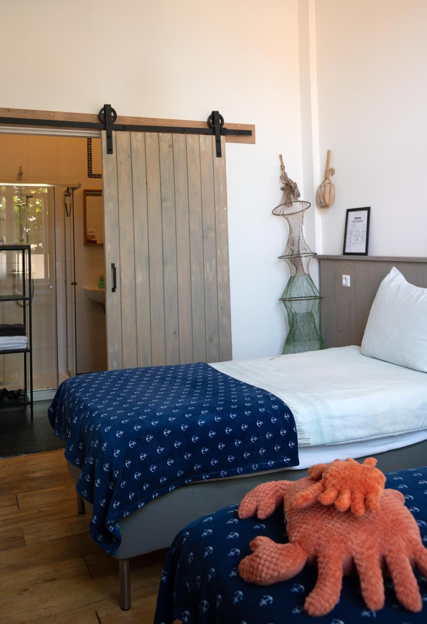 B&B Het Oude Postkantoor Ерсеке Экстерьер фото