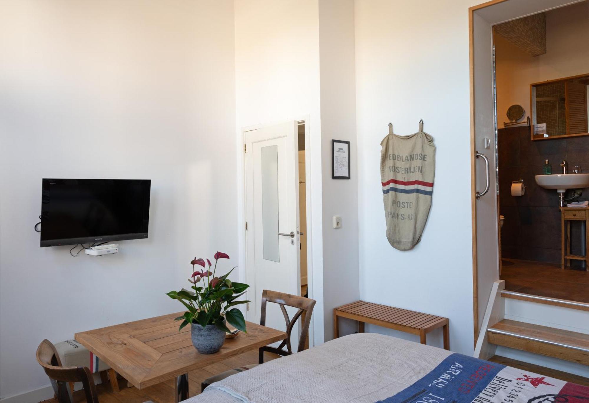 B&B Het Oude Postkantoor Ерсеке Экстерьер фото