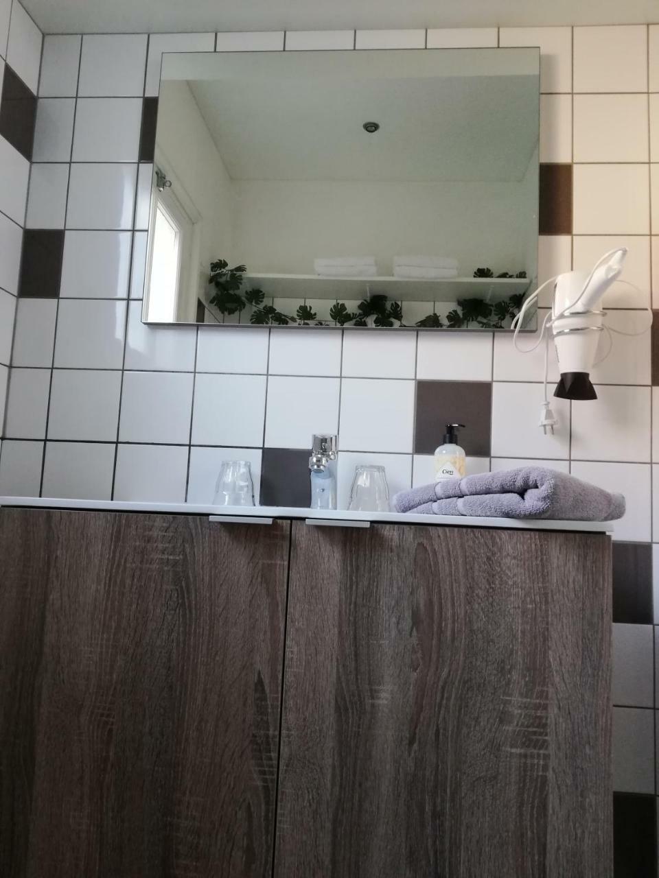 B&B Het Oude Postkantoor Ерсеке Экстерьер фото